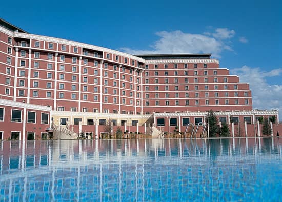 KOREL THERMAL RESORT — Bayhan Yapı ve Mermer proje referansı
