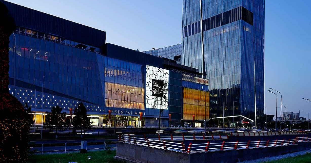 ALMATY ESENTAI MALL — Bayhan Yapı ve Mermer proje referansı